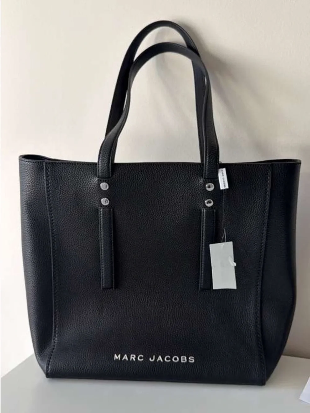 Marc Jacobs Black Pebbled Leather Tote Bag Zip Top Large Shoulder Authentic NWT - Picture 2 of 6